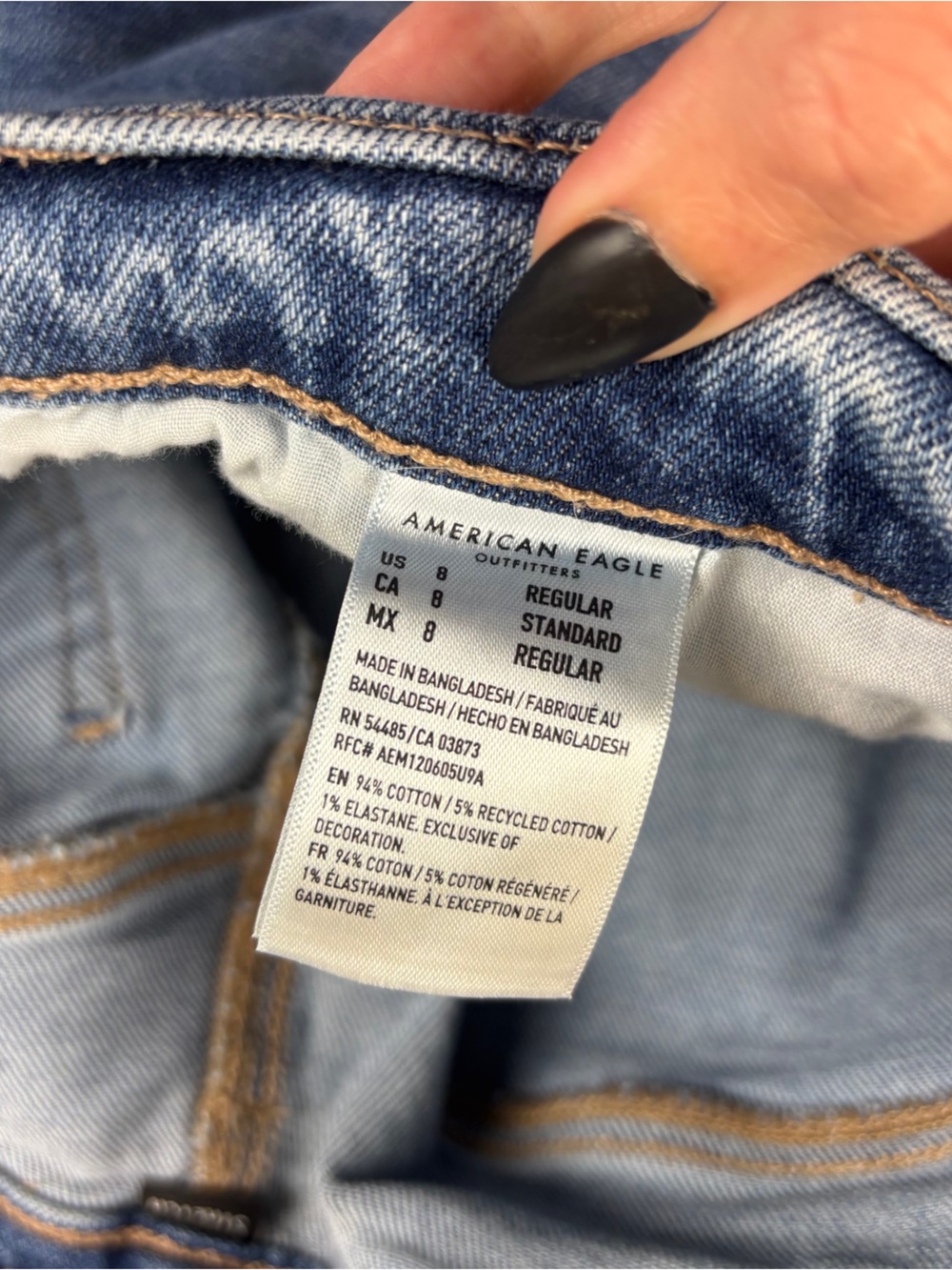 AMERICAN EAGLE Women’s Denim 90’s Bootcut Jeans Distressed Knees Stretch size: 8 - Picture 7 of 8